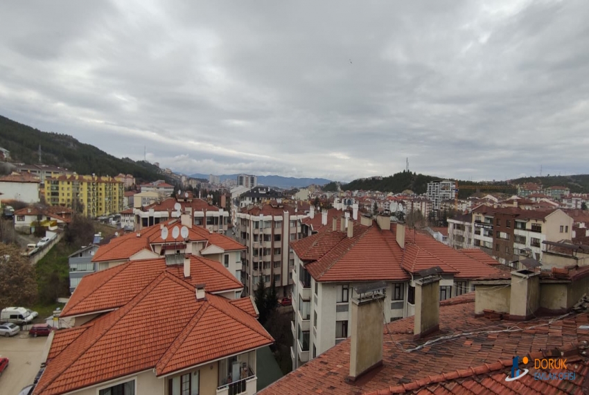Doruk Emlak Ofisi > DORUK EMLAK OFİSİNDEN ŞEHİR MERKEZİNDE KADİR TONBUL İŞ MERKEZİNDE ANA CADDE ÜZERİNDE LÜX KİRALIK BÜROLAR