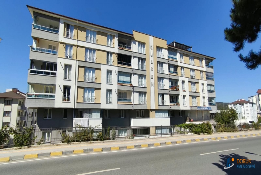 Doruk Emlak Ofisi > DORUK EMLAKTAN OLUKBAŞI SARAÇLAR MAHALLESİ GÜLŞEN APARTMANINDA SATILIK 2+1 DAİRE