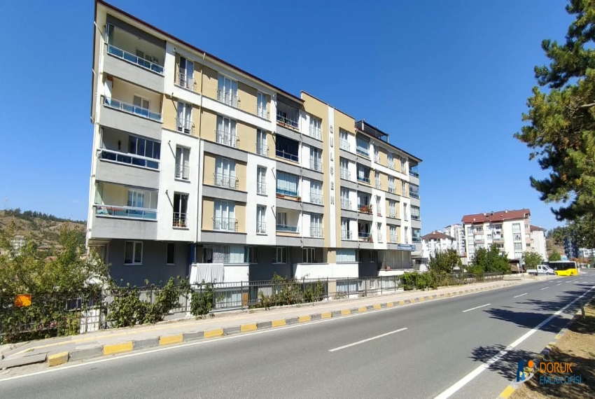 Doruk Emlak Ofisi > DORUK EMLAKTAN OLUKBAŞI SARAÇLAR MAHALLESİ GÜLŞEN APARTMANINDA SATILIK 2+1 DAİRE