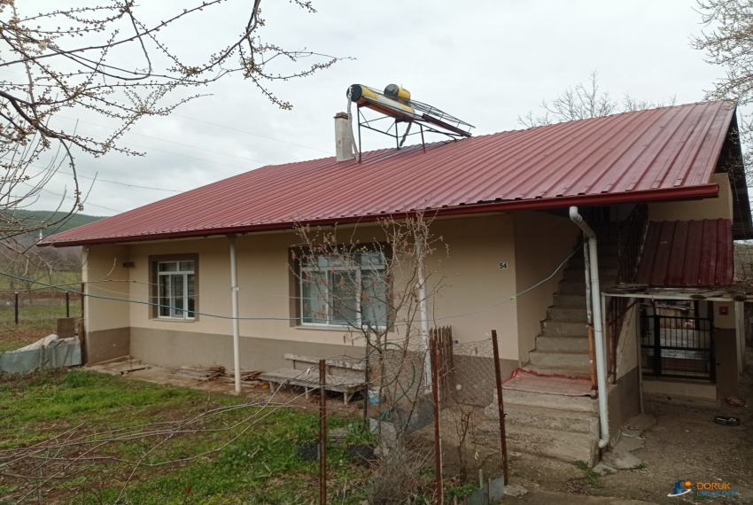 Doruk Emlak Ofisi > DORUK EMLAK'TAN ARAÇ MESUDİYE MAHALLESİ SATILIK 2+1 BAHÇELİ MÜSTAKİL EV