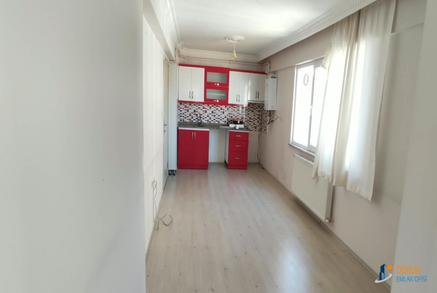 Doruk Emlak Ofisi > DORUK EMLAKTAN OLUKBAŞI SARAÇLAR MAHALLESİ GÜLŞEN APARTMANINDA SATILIK 2+1 DAİRE
