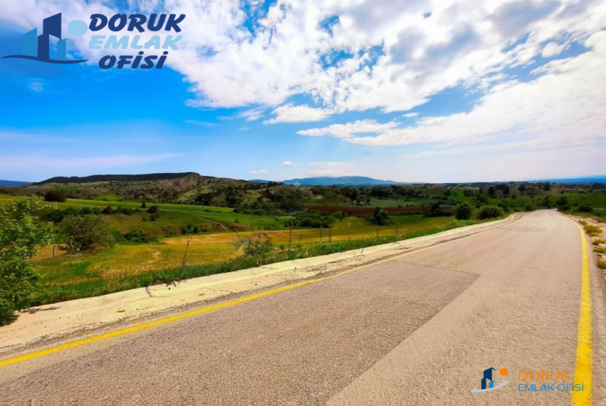 Doruk Emlak Ofisi > DORUK EMLAKTAN YATIRIMLIK YOLA CEPHE 17.670 M2 SATILIK ARAZİSİ