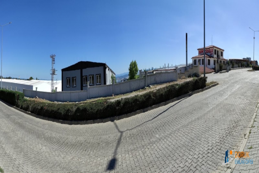 Doruk Emlak Ofisi > DORUK EMLAK OFİSİNDEN MERKEZ ORGANİZE SANAYİ BÖLGESİNDE ANA CADDE KENARI TEŞVİKLİ KİRALIK FABRİKA BİNASI