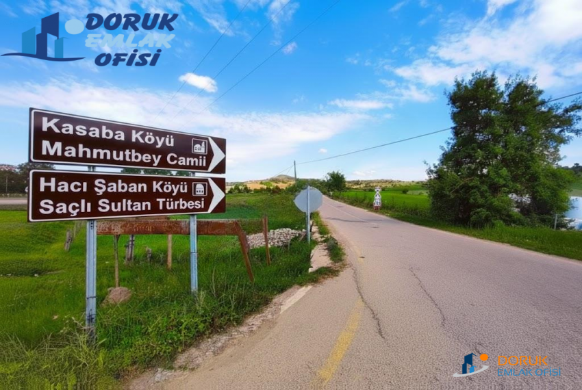 Doruk Emlak Ofisi > DORUK EMLAKTAN YATIRIMLIK YOLA CEPHE 17.670 M2 SATILIK ARAZİSİ