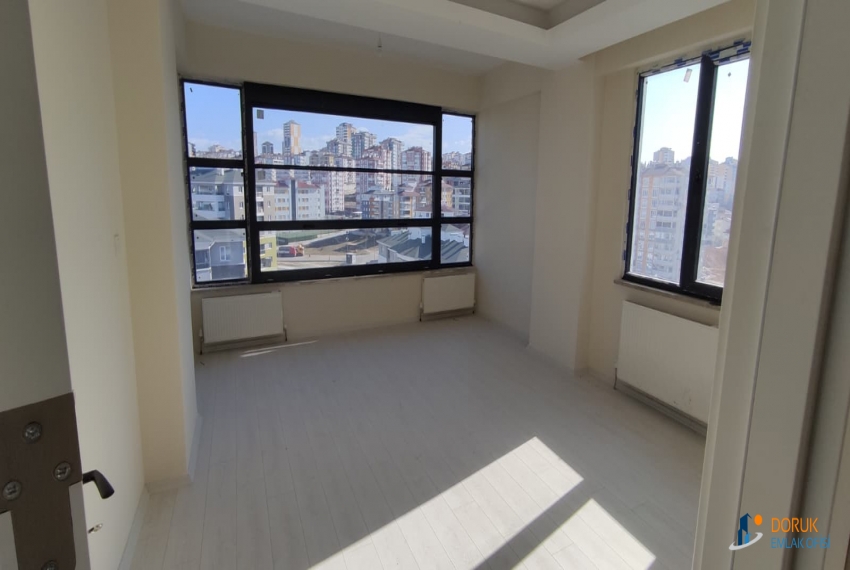 Doruk Emlak Ofisi > DORUK EMLAK OFİSİNDEN TAŞKÖPRÜ YOLU ÜZERİ HEDEF APARTMANI 2+1 SIFIR KİRALIK DAİRE
